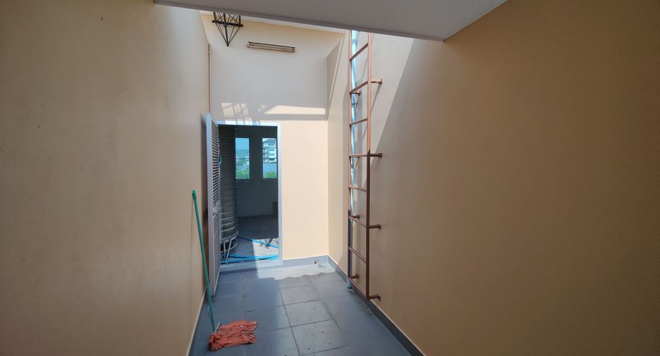 For sale 20 bedrooms retail Space in Hua Hin, Prachuap Khiri Khan