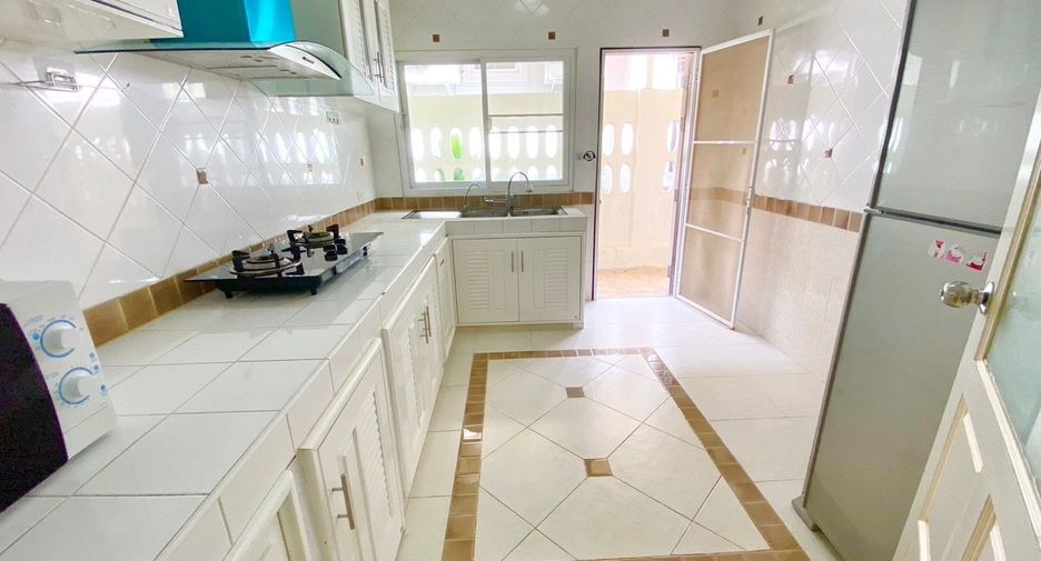 For rent 3 bedrooms house in Bang Lamung, Chonburi