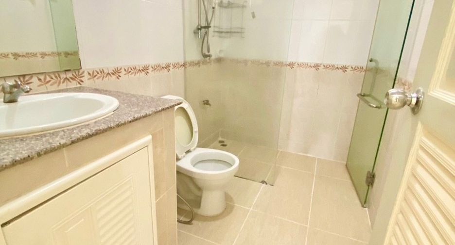For rent 3 bedrooms house in Bang Lamung, Chonburi