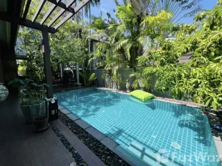 For sale 4 bedrooms villa in Mueang Phuket, Phuket
