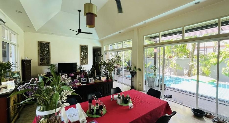 À vendre 4 chambres villa à Mueang Phuket, Phuket