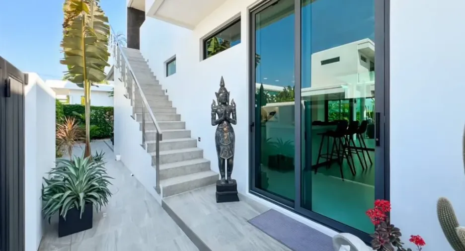 Villa zum Kauf mit 5 Zimmer in Hua Hin, Prachuap Khiri Khan