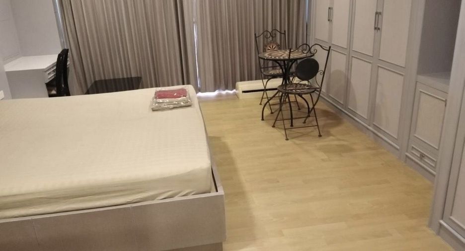 For sale 1 bed condo in Bang Rak, Bangkok