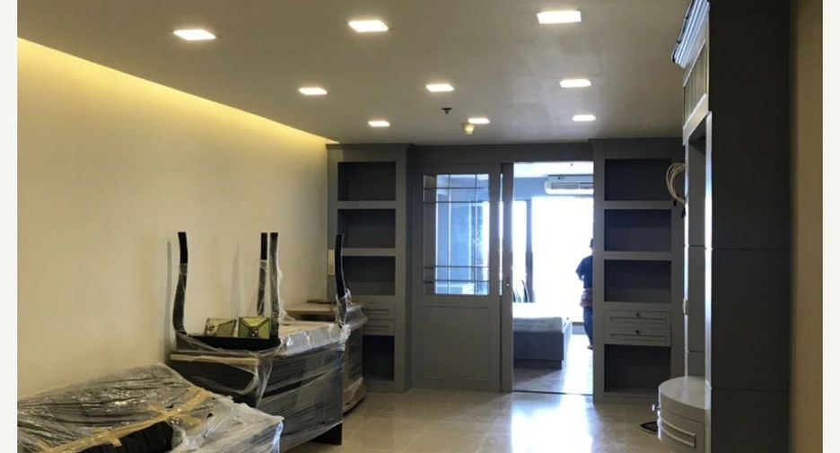 For sale 1 bed condo in Bang Rak, Bangkok