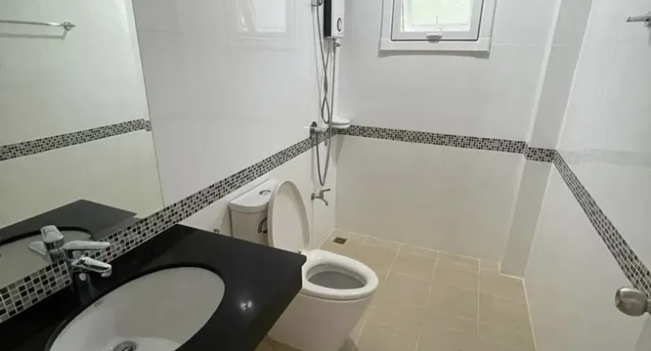 Casa en venta de 3 habitaciones en San Kamphaeng, Chiang Mai