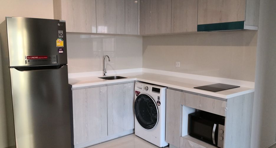 For sale 2 bedrooms condo in Pathum Wan, Bangkok