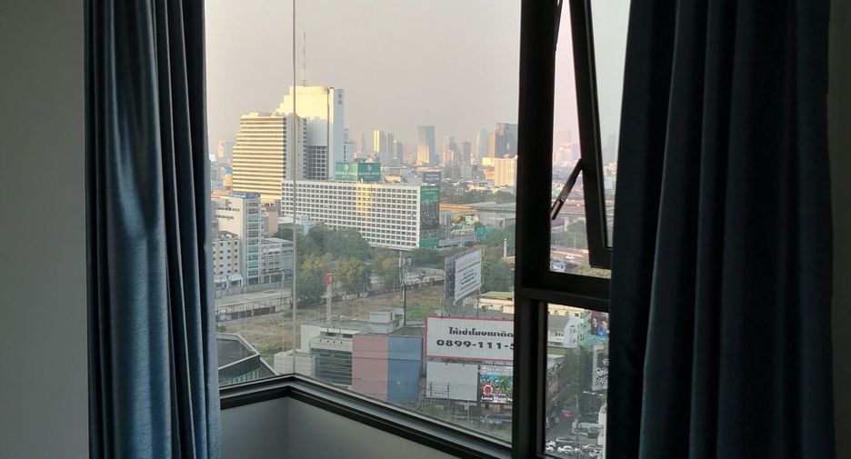 For sale 2 bedrooms condo in Pathum Wan, Bangkok