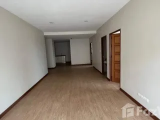 À vendre et à louer 2 chambres condo à Din Daeng, Bangkok