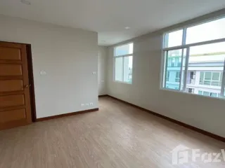 À vendre et à louer 2 chambres condo à Din Daeng, Bangkok