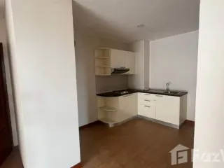 À vendre et à louer 2 chambres condo à Din Daeng, Bangkok