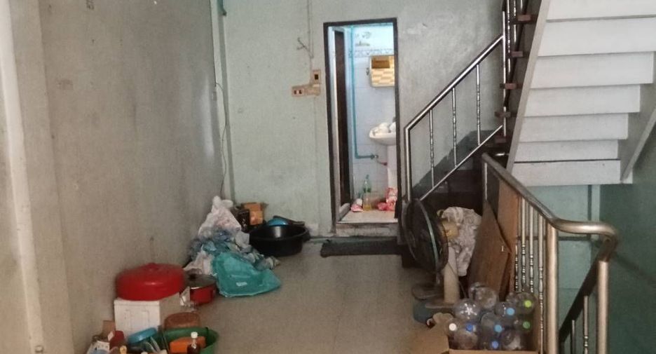 For sale 2 bedrooms retail Space in Pom Prap Sattru Phai, Bangkok