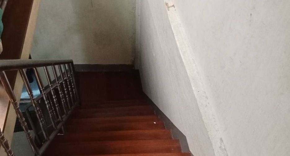 For sale 2 bedrooms retail Space in Pom Prap Sattru Phai, Bangkok