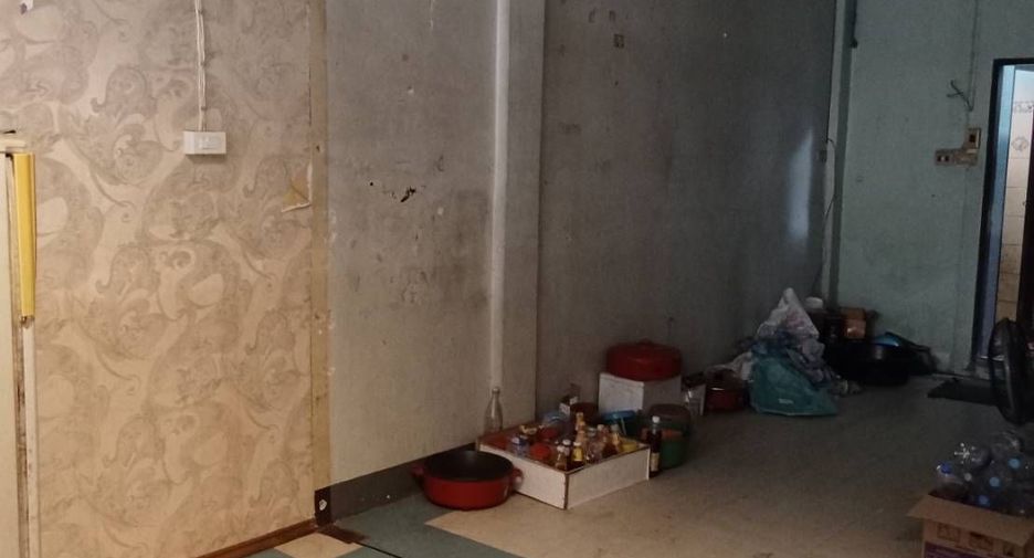 For sale 2 bedrooms retail Space in Pom Prap Sattru Phai, Bangkok