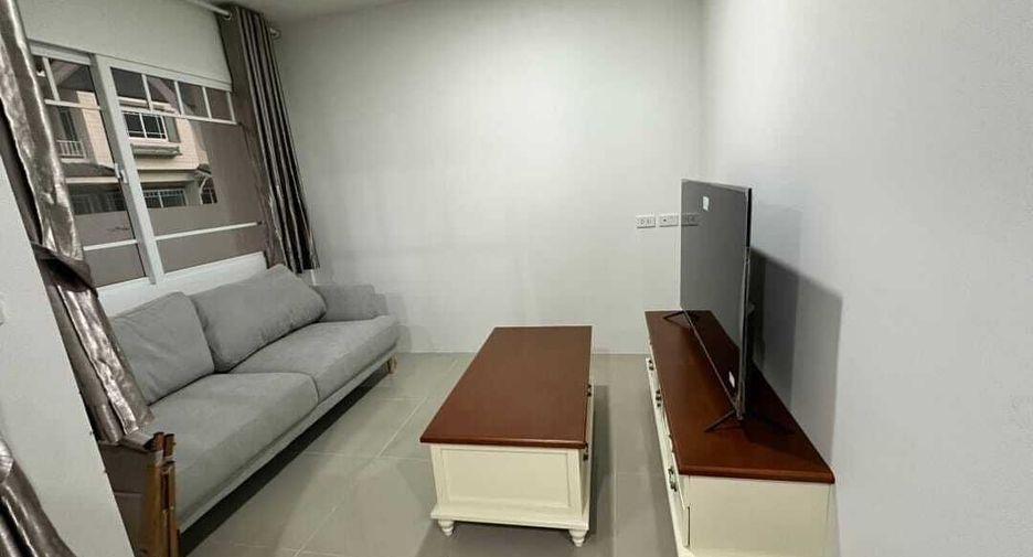 À louer 3 chambres maison à Huay Yai, Pattaya