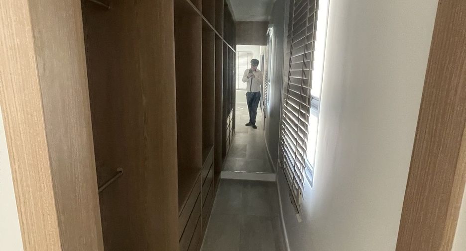 For sale 8 bedrooms house in Bang Lamung, Chonburi