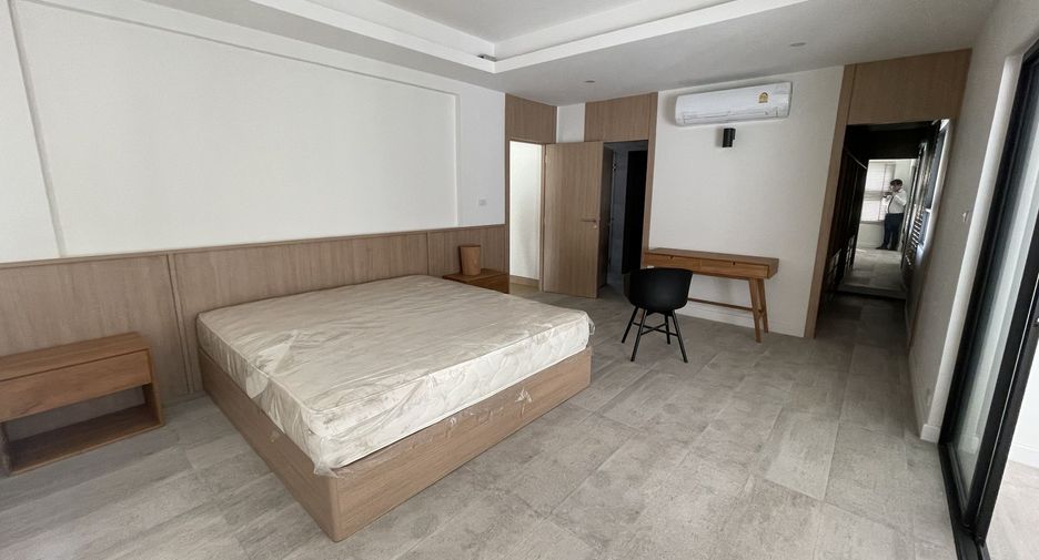 For sale 8 bedrooms house in Bang Lamung, Chonburi