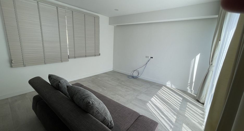 For sale 8 bedrooms house in Bang Lamung, Chonburi