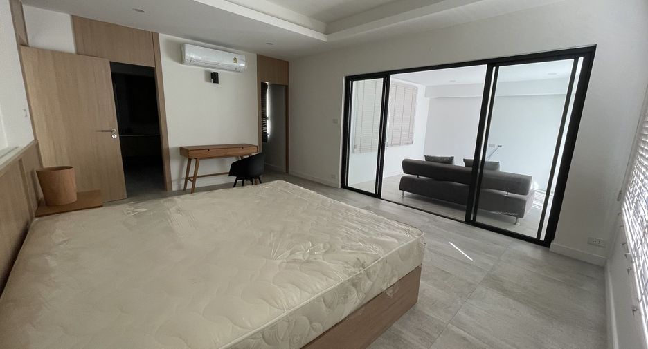 For sale 8 bedrooms house in Bang Lamung, Chonburi