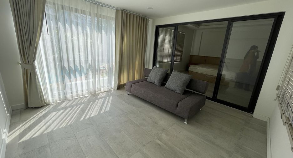For sale 8 bedrooms house in Bang Lamung, Chonburi