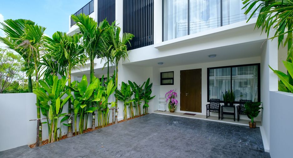 For sale 3 bedrooms townhouse in Thalang, Phuket