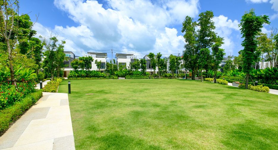 For sale 3 bedrooms townhouse in Thalang, Phuket