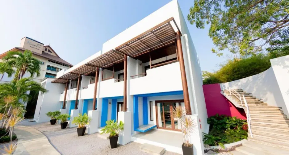 For sale 28 bedrooms hotel in Hua Hin, Prachuap Khiri Khan
