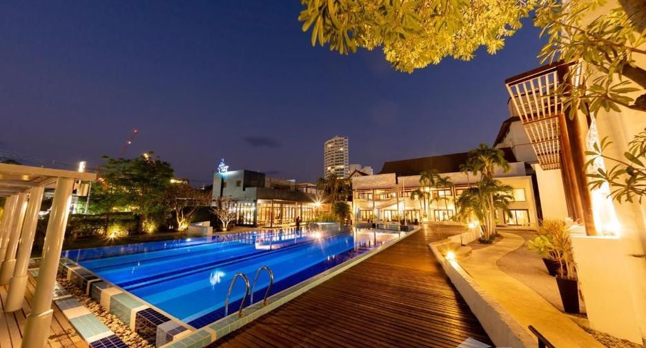 For sale 28 bedrooms hotel in Hua Hin, Prachuap Khiri Khan