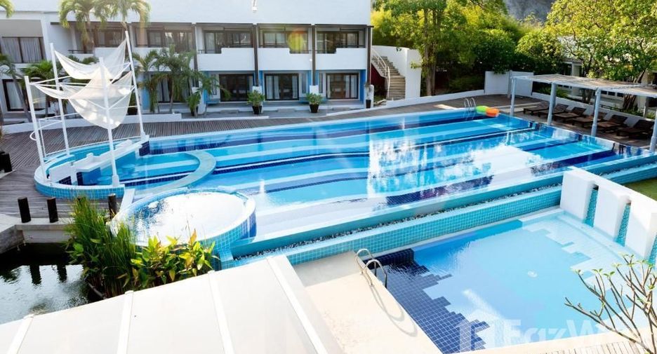 For sale 28 bedrooms hotel in Hua Hin, Prachuap Khiri Khan