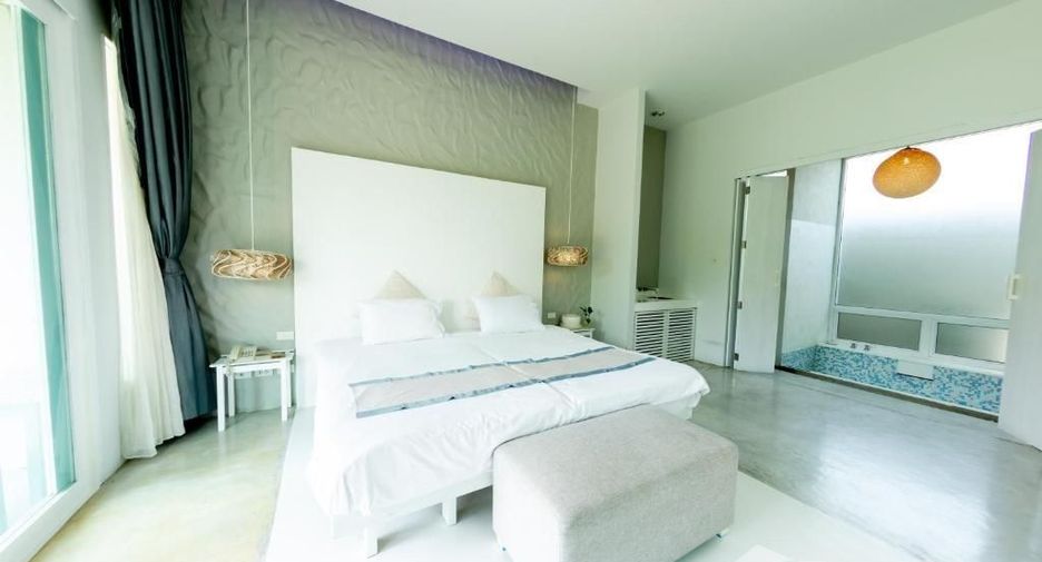 For sale 28 bedrooms hotel in Hua Hin, Prachuap Khiri Khan