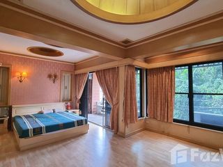 For sale 2 ベッドルーム townhouse in Watthana, Bangkok