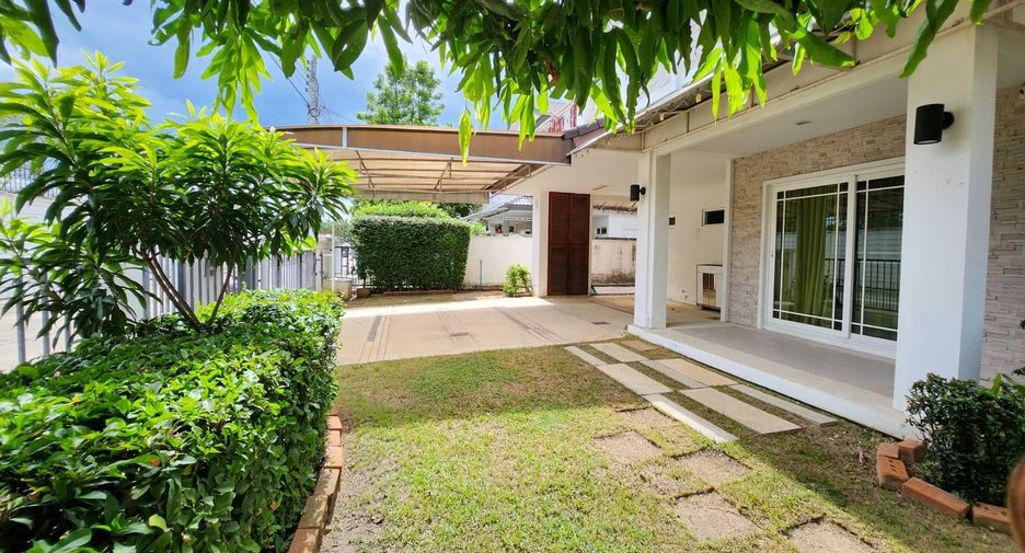 For rent 4 bedrooms house in Mueang Chiang Mai, Chiang Mai