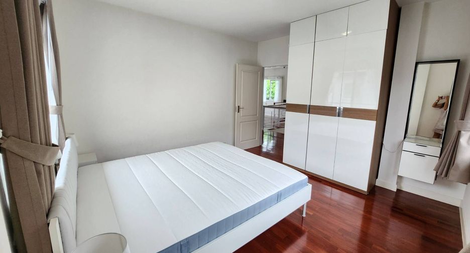 For rent 4 bedrooms house in Mueang Chiang Mai, Chiang Mai