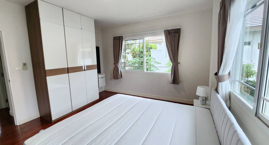 For rent 4 bedrooms house in Mueang Chiang Mai, Chiang Mai