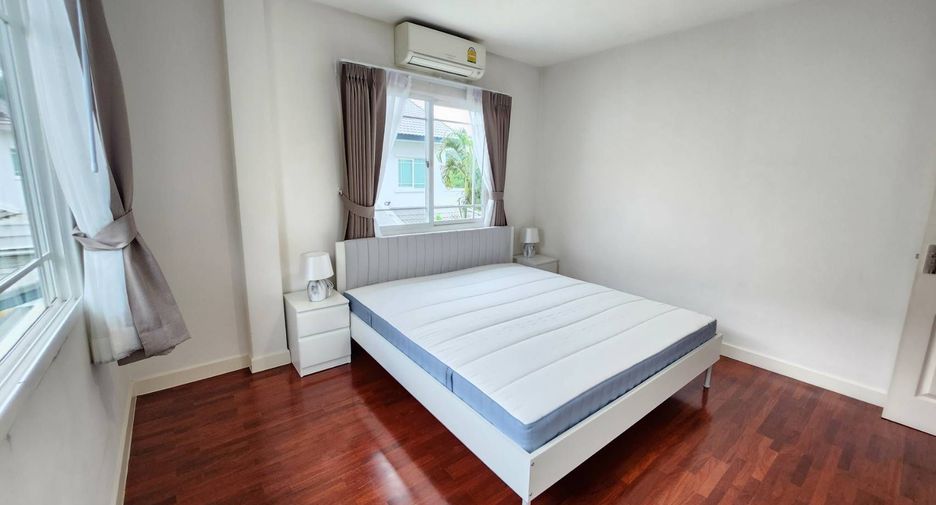For rent 4 bedrooms house in Mueang Chiang Mai, Chiang Mai