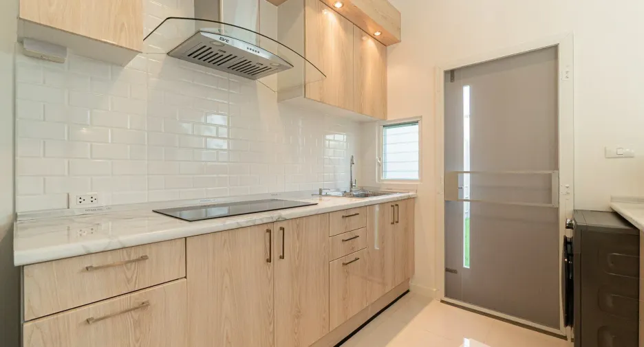 For sale and for rent 3 bedrooms house in Prawet, Bangkok