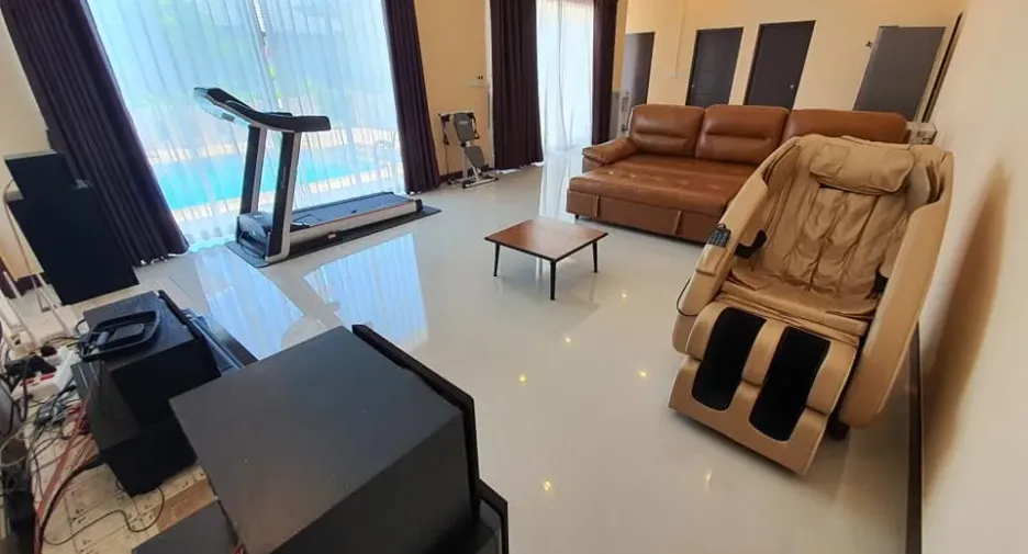 For sale and for rent 4 bedrooms villa in Hua Hin, Prachuap Khiri Khan