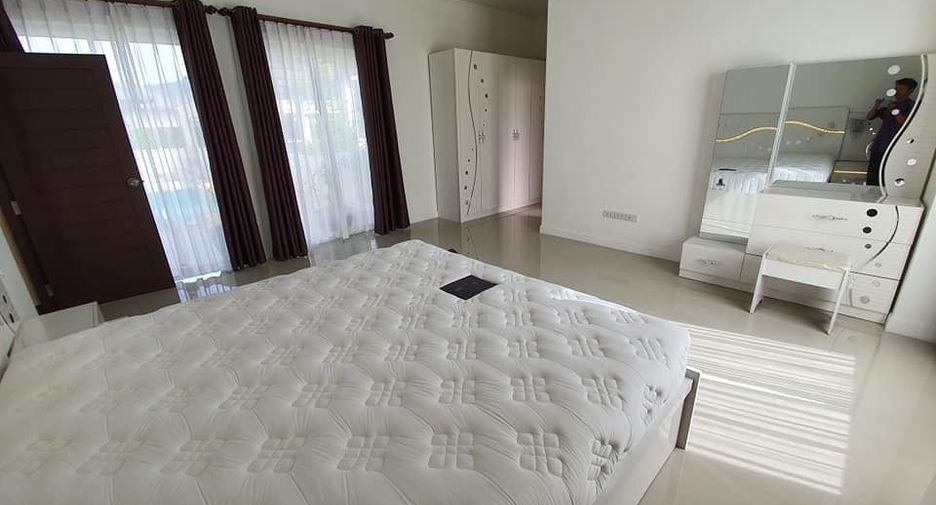 For sale and for rent 4 bedrooms villa in Hua Hin, Prachuap Khiri Khan