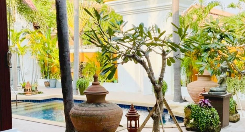 Casa en venta y en alquiler de 4 habitaciones en Jomtien, Pattaya