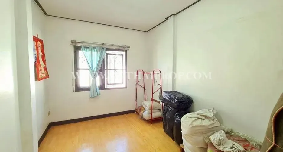 For sale 5 bedrooms townhouse in Bang Bua Thong, Nonthaburi