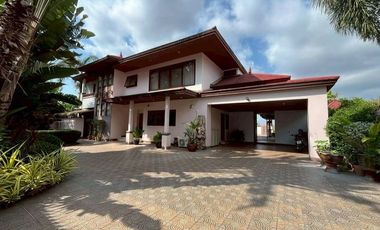 Villa zum Kauf mit 6 Zimmer in Bang Lamung, Chonburi
