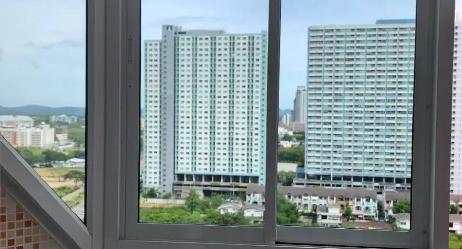 For sale studio condo in Bang Lamung, Chonburi