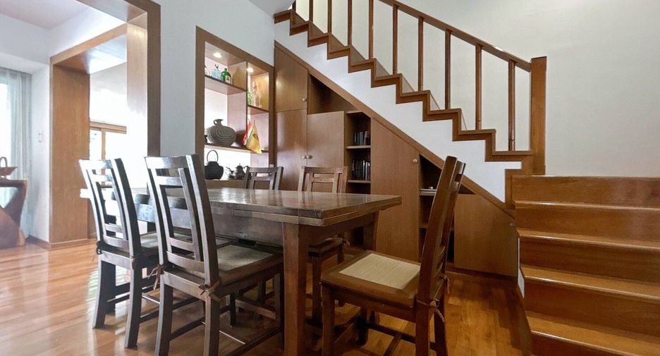 For sale 5 bedrooms townhouse in Hua Hin, Prachuap Khiri Khan