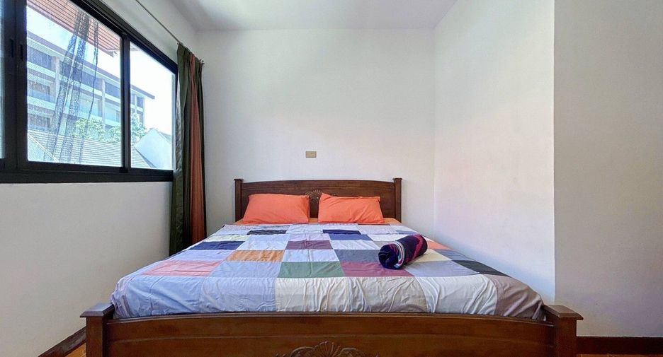 For sale 5 bedrooms townhouse in Hua Hin, Prachuap Khiri Khan