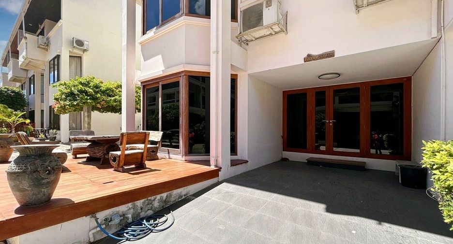 For sale 5 bedrooms townhouse in Hua Hin, Prachuap Khiri Khan