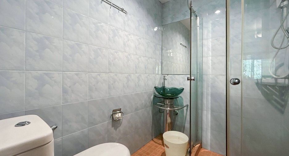 For sale 5 bedrooms townhouse in Hua Hin, Prachuap Khiri Khan