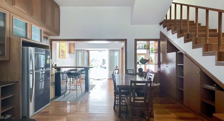 For sale 5 bedrooms townhouse in Hua Hin, Prachuap Khiri Khan