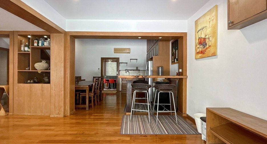 For sale 5 bedrooms townhouse in Hua Hin, Prachuap Khiri Khan