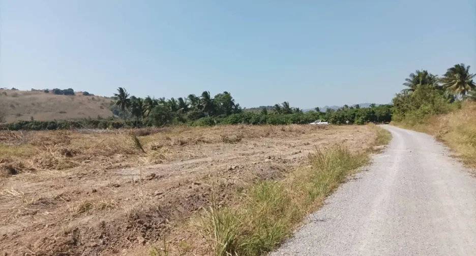 Terreno en venta en Pran Buri, Prachuap Khiri Khan