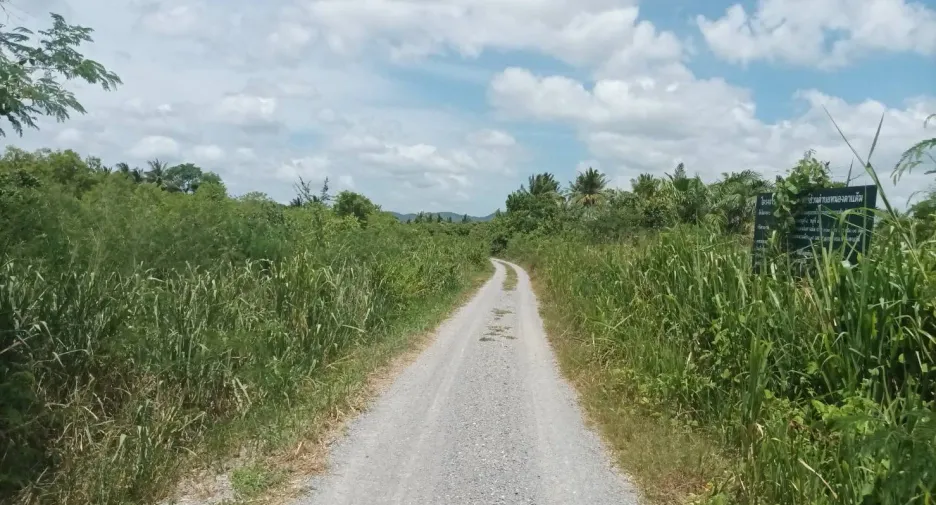 Terreno en venta en Pran Buri, Prachuap Khiri Khan