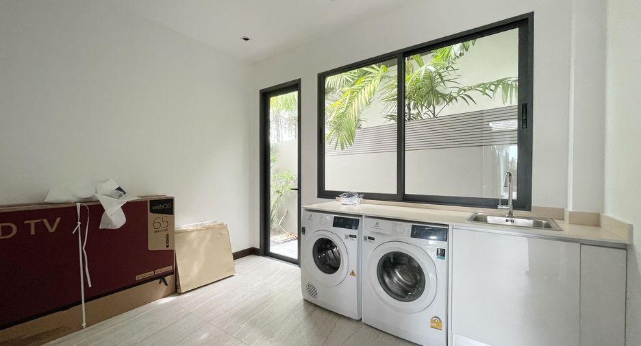 For rent 4 bedrooms villa in Thalang, Phuket